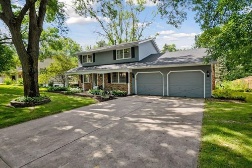 6528 Ridgeview Dr, Edina, MN, 55439-1235 | Card Image