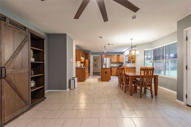 2309 Salisbury Ln, House other with 4 bedrooms, 2 bathrooms and 2 parking in Alvin TX | Image 15