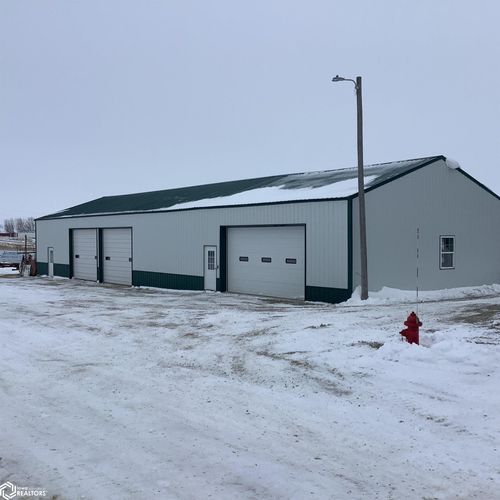 17 1st Ave, Lakota, IA, 50451-7113 | Card Image