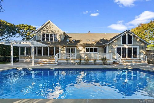 55 White Oak Ln, Westhampton Beach, NY, 11978-1919 | Card Image