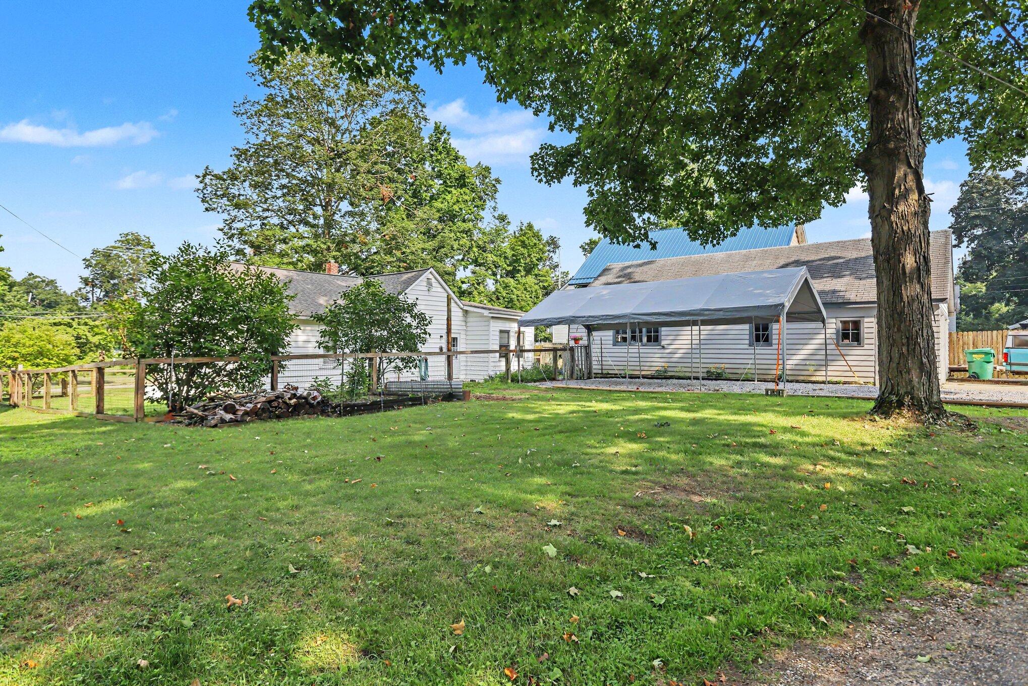 Residential in Burr Oak 5