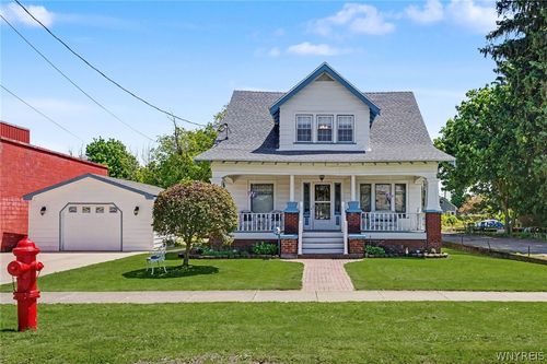 16 Prospect St, Arcade, NY, 14009-1106 | Card Image