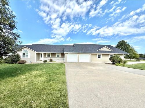 27119 Southridge Dr, Maryville, MO, 64468-8272 | Card Image