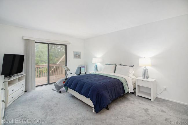 Primary Bedroom | Image 18