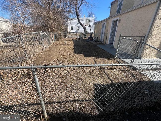 3502 W 4 Th St, Home with 3 bedrooms, 1 bathrooms and null parking in MARCUS HOOK PA | Image 18