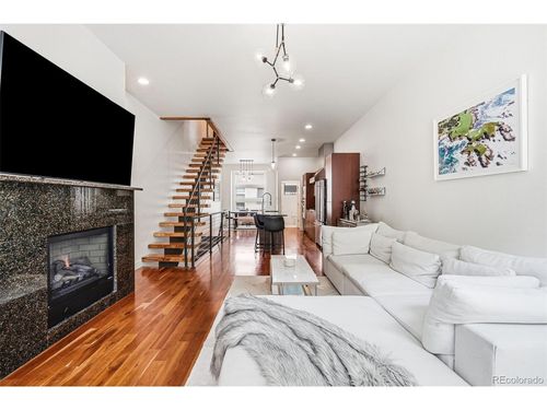 23-2900 Inca St, Denver, CO, 80202-1875 | Card Image