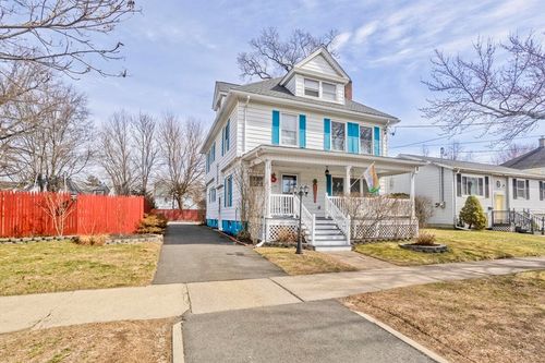29 Eddywood St, Springfield, MA, 01118-2054 | Card Image