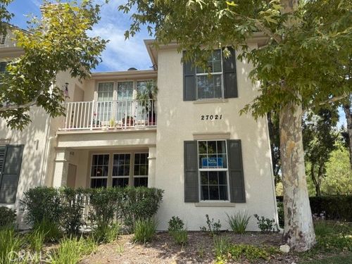 19-27021 Channel Ln, Valencia, CA, 91355-5122 | Card Image