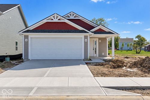 1043 Stratford Ln, Shelbyville, IN, 46176-1492 | Card Image