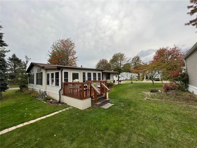 8235 Willow Glen Trail, House other with 2 bedrooms, 2 bathrooms and null parking in Erie PA | Image 16