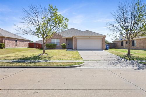 1506 Waters Edge Dr, Glenn Heights, TX, 75154-7954 | Card Image