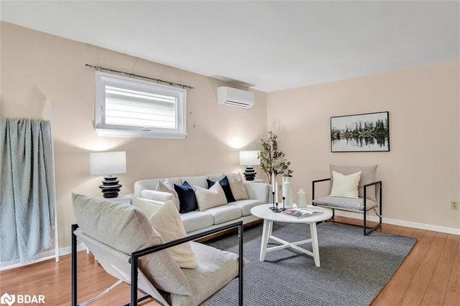 28 Bond St E, House other with 3 bedrooms, 2 bathrooms and 2 parking in Fenelon Falls ON | Image 4