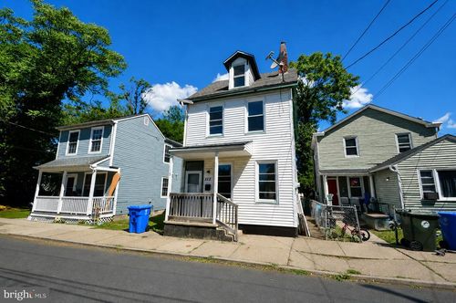 111 Barclay St, Burlington, NJ, 08016-1501 | Card Image