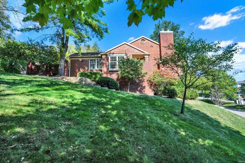 2656 E Windermere Woods Dr, Bloomington, IN, 47401-5451 | Card Image