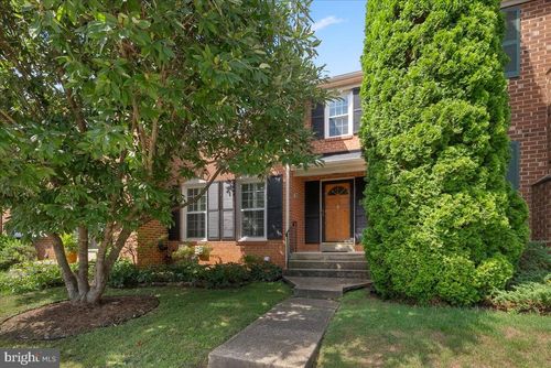 7252 Greentree Rd, BETHESDA, MD, 20817-1508 | Card Image