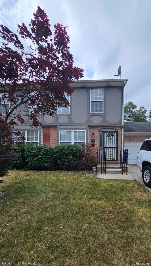 15413 Meyers Rd, Detroit, MI, 48227-4097 | Card Image