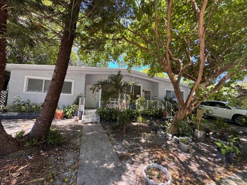 1221 Nw 50th Street, Miami, FL, 33142 | Card Image