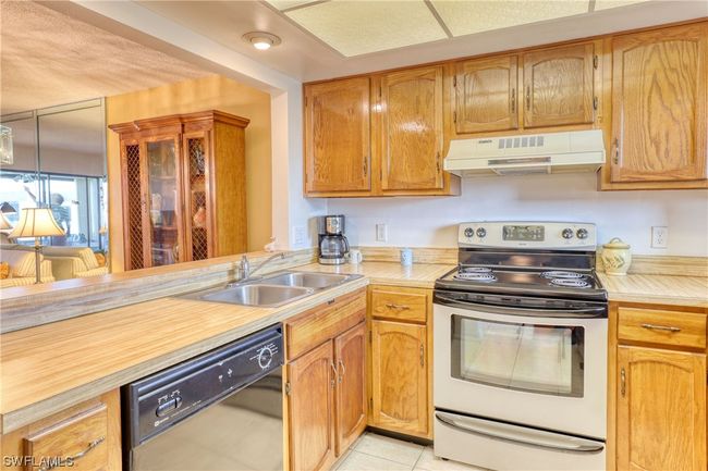 APT-414 - 7402 Lake Breeze Dr, Condo with 1 bedrooms, 1 bathrooms and null parking in FORT MYERS FL | Image 9