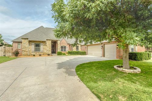 16805 Thorton Lane, Edmond, OK, 73012 | Card Image