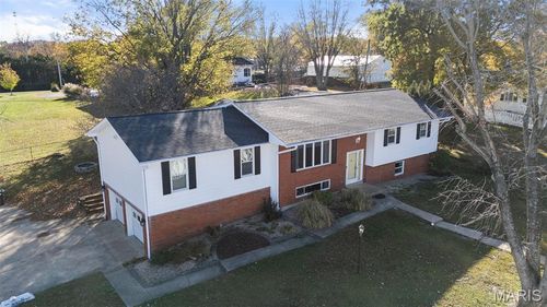 3644 Crestview Dr, Hillsboro, MO, 63050-3919 | Card Image