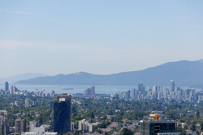 PH4101 - 4711 Hazel St, Condo with 2 bedrooms, 3 bathrooms and 2 parking in Burnaby BC | Image 6