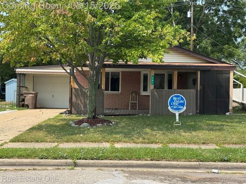 897 Kenilworth Ave, Pontiac, MI, 48340-3105 | Card Image