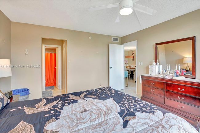 APT-461 - 3651 Environ Blvd, Condo with 2 bedrooms, 2 bathrooms and null parking in Lauderhill FL | Image 5