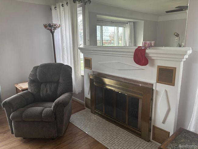 18720 Goddard Rd, House other with 2 bedrooms, 2 bathrooms and null parking in Allen Park MI | Image 12