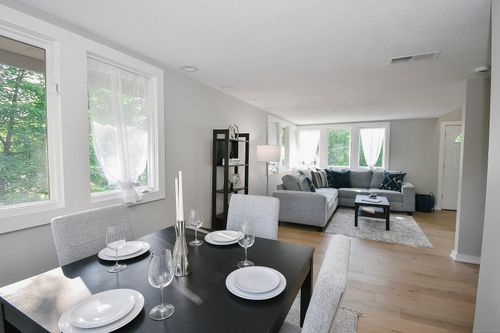 15 Elizabeth Rd, Canton, CT, 06019-2602 | Card Image