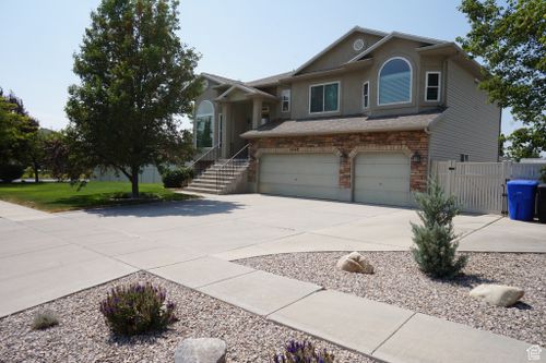 1668 W Saddlehorn Cir S, Farmington, UT, 84025 | Card Image