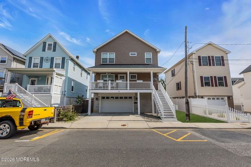 12 4th St, Highlands, NJ, 07732-1620 | Card Image
