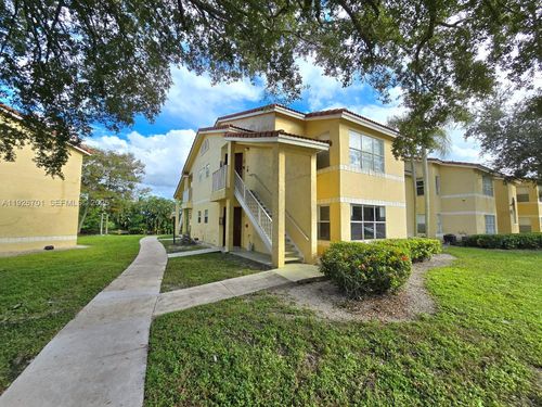 apt-212-13060 Vista Isles Dr, Plantation, FL, 33325-1344 | Card Image