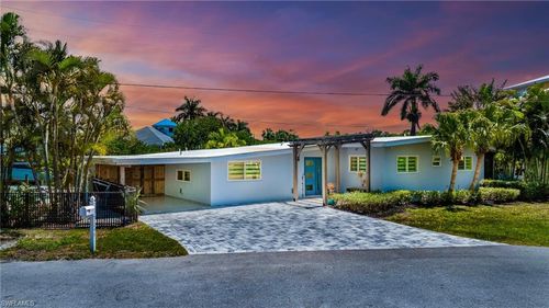 27246 Patrick St, BONITA SPRINGS, FL, 34135-4449 | Card Image
