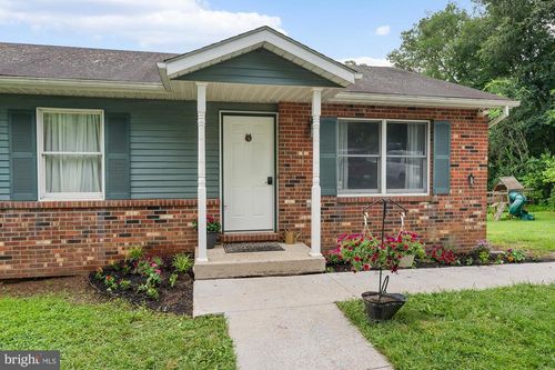 4049 Compass Run Ln, HAMPSTEAD, MD, 21074-2956 | Card Image