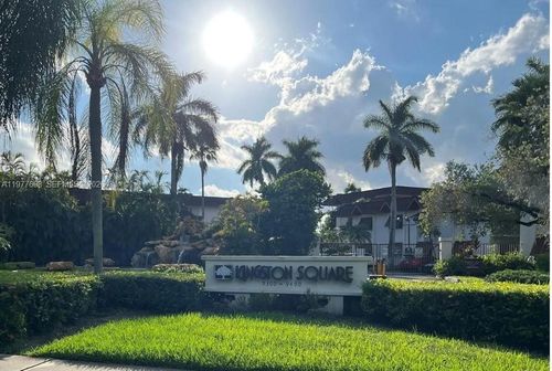 e5-9392 Sw 77th Ave, Miami, FL, 33156 | Card Image