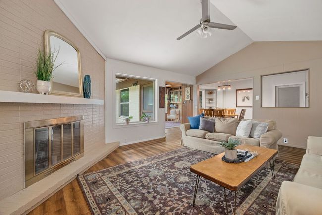 8604 Granada Hills Dr, House other with 4 bedrooms, 3 bathrooms and 3 parking in Austin TX | Image 6