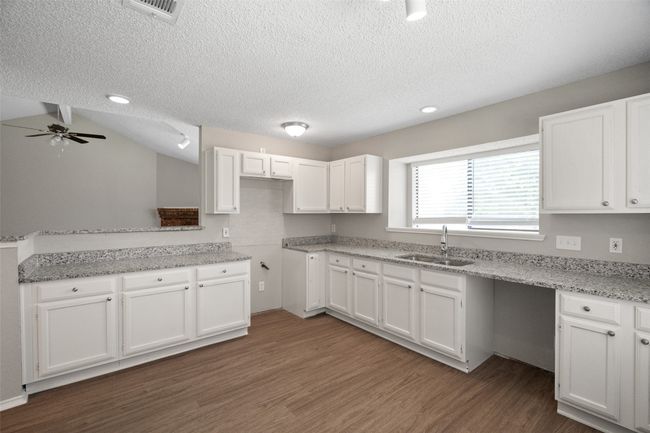 624 Quail Hollow Dr, House other with 3 bedrooms, 2 bathrooms and null parking in Mesquite TX | Image 9