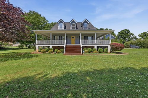 2036 Hickory Valley Rd, Chattanooga, TN, 37421-2531 | Card Image