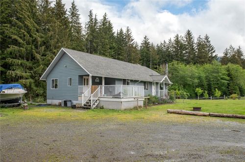 870 Sayward Rd, Sayward, BC, V0P1R0 | Card Image