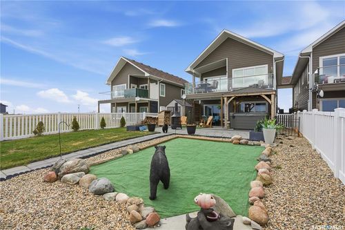 2-125 Sunrise Dr S, Skyview Estates, SK, S7C0A6 | Card Image