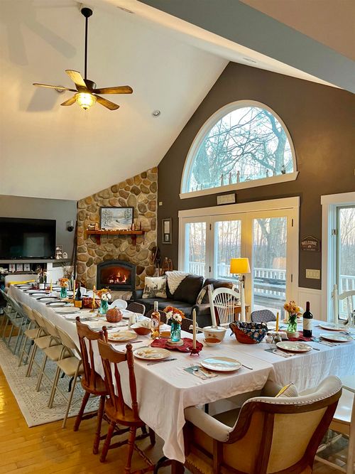 233 Stark St, Gilford, NH, 03249-6437 | Card Image