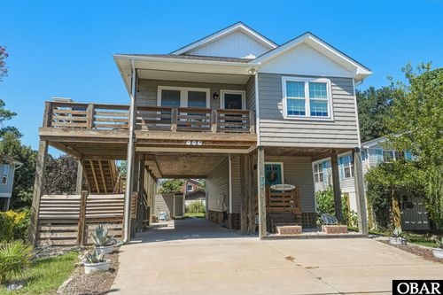 704 W Avalon Dr, Kill Devil Hills, NC, 27948-9418 | Card Image