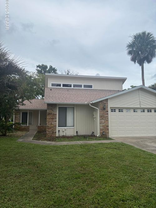 124 Loon Ct, DAYTONA BEACH, FL, 32119-1332 | Card Image