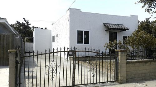 1618 E Sandison St, Wilmington, CA, 90744-2232 | Card Image