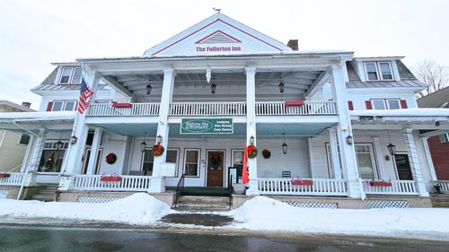 40 The Cmn, Chester, VT, 05143-8323 | Card Image