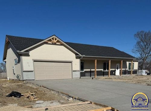 7600 Sw 24th Ter, Topeka, KS, 66614-6010 | Card Image