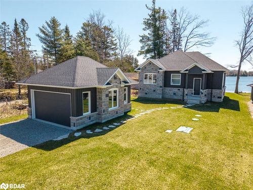3331 St George Boulevard, Severn, ON, L0K2B0 | Card Image