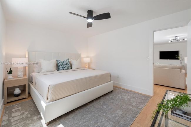 3833 Sw 67 Th Ter, House other with 4 bedrooms, 2 bathrooms and null parking in Miramar FL | Image 13