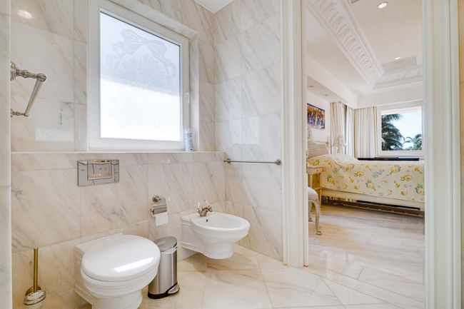 1280 S Ocean Boulevard, House other with 9 bedrooms, 17 bathrooms and null parking in Manalapan FL | Image 53