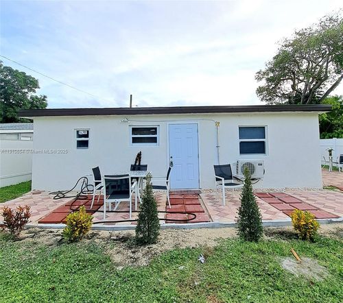 e1rear-2215 Mayo St, Hollywood, FL, 33020-6237 | Card Image